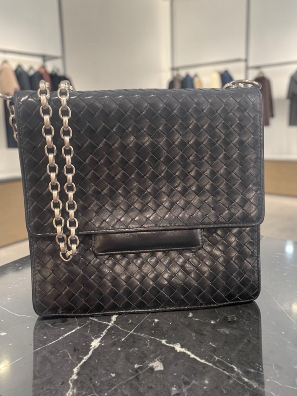 Bottega Veneta Authentic Intrecciato Leather Shoulder Bag in Black